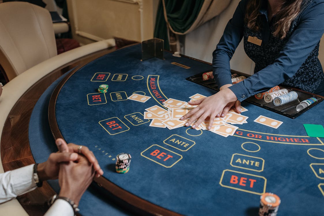 The Psychology of Gambling: How to Stay in Control